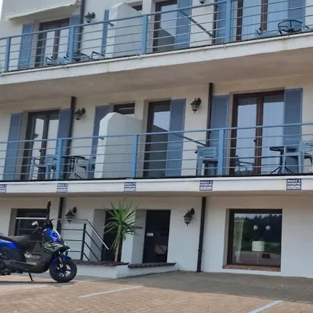 Goscinne Plaza 住宿加早餐酒店 3*